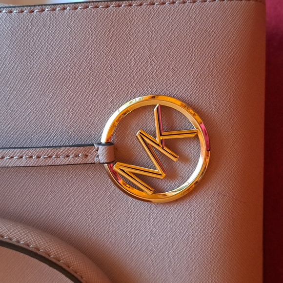 Michael Kors Soft Fawn Pink  Sachel/Crossbody NEW - Picture 15 of 16